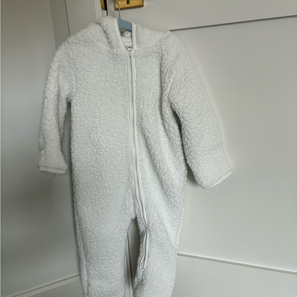 Children’s Place Teddy Bear White Sherpa  Suit for Baby (12-18 months)